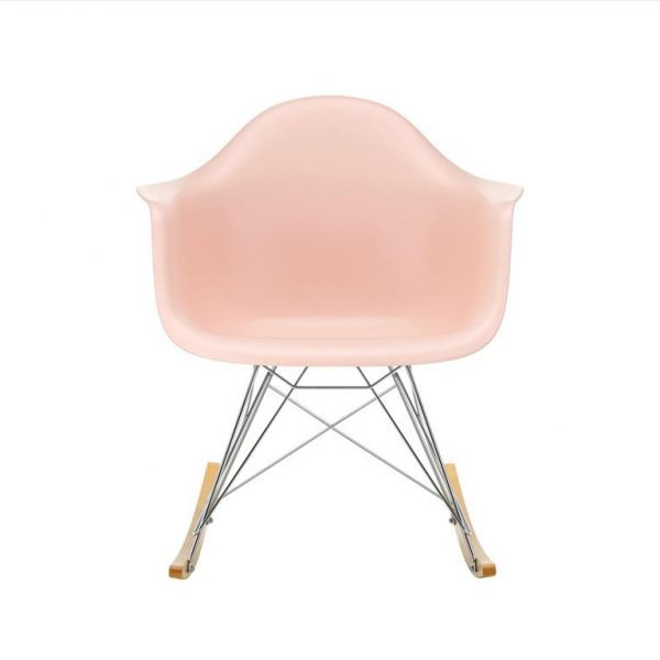 Eames-Plastic-Armchair-Pale-Rose--Golden-Maple