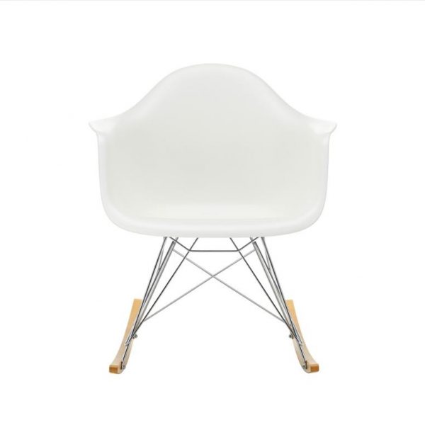 Eames-Plastic-Armchair-White--Golden-Maple