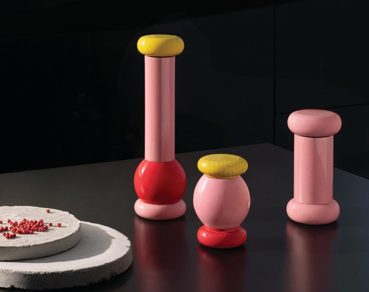 Sottsass-Salt-Pepper-Castor-Yellow