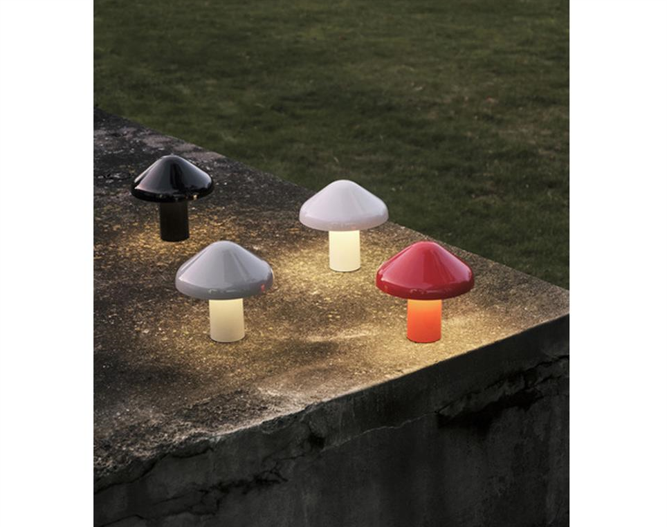Pao-Portable-Lamp--Red
