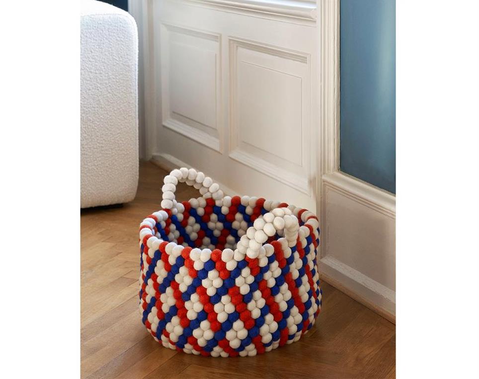 Bead-Basket-with-Handle--Red-Basket-Weave