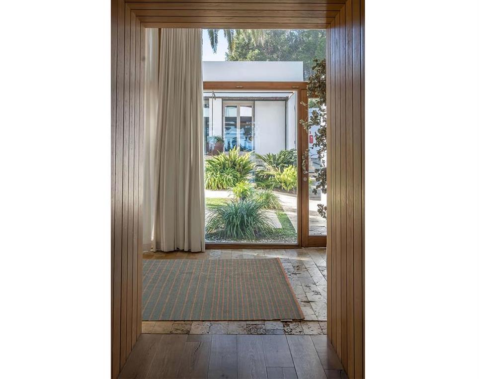Tiles-4-Runner-80x240