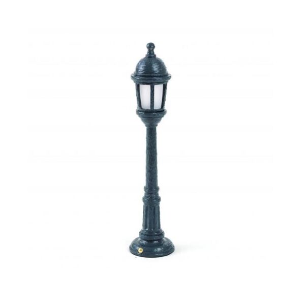 Street-Lamp-Dining-Gray