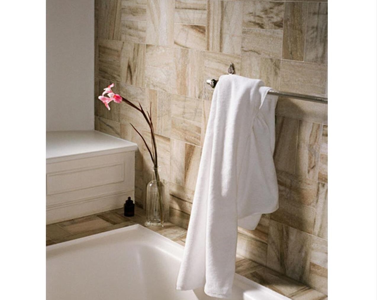 Mono-Bath-Towel-Pink