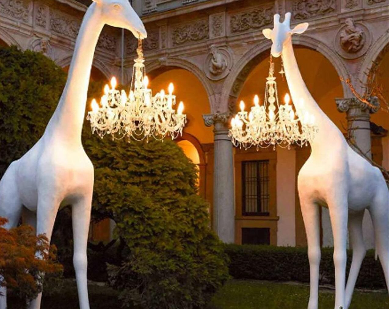 Giraffe-In-Love-XL-Outdoor-4-Metres-White
