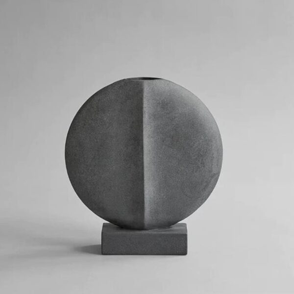 Guggenheim-Vase-Mini--Dark-Grey