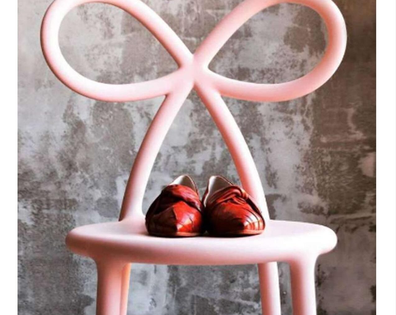 Ribbon-Chair-Pink