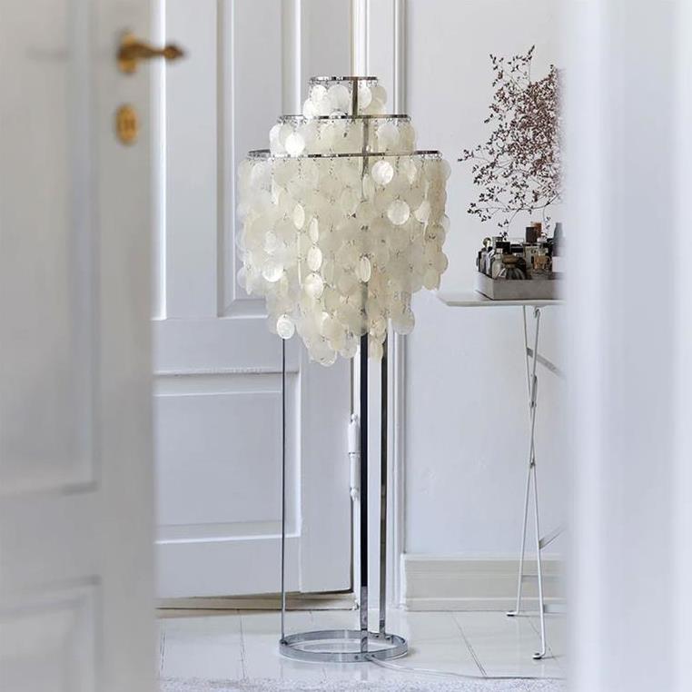 Seashell shop floor lamp