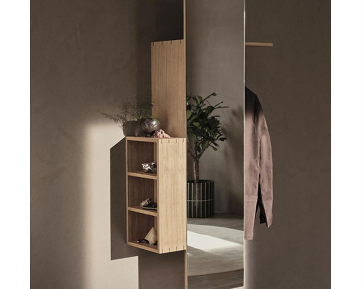 Bon-Hallway-Cabinet-Oiled-Oak