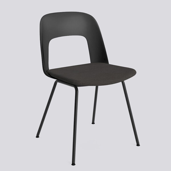 Layout Chair 113 / Black Base / Black / Mode 005