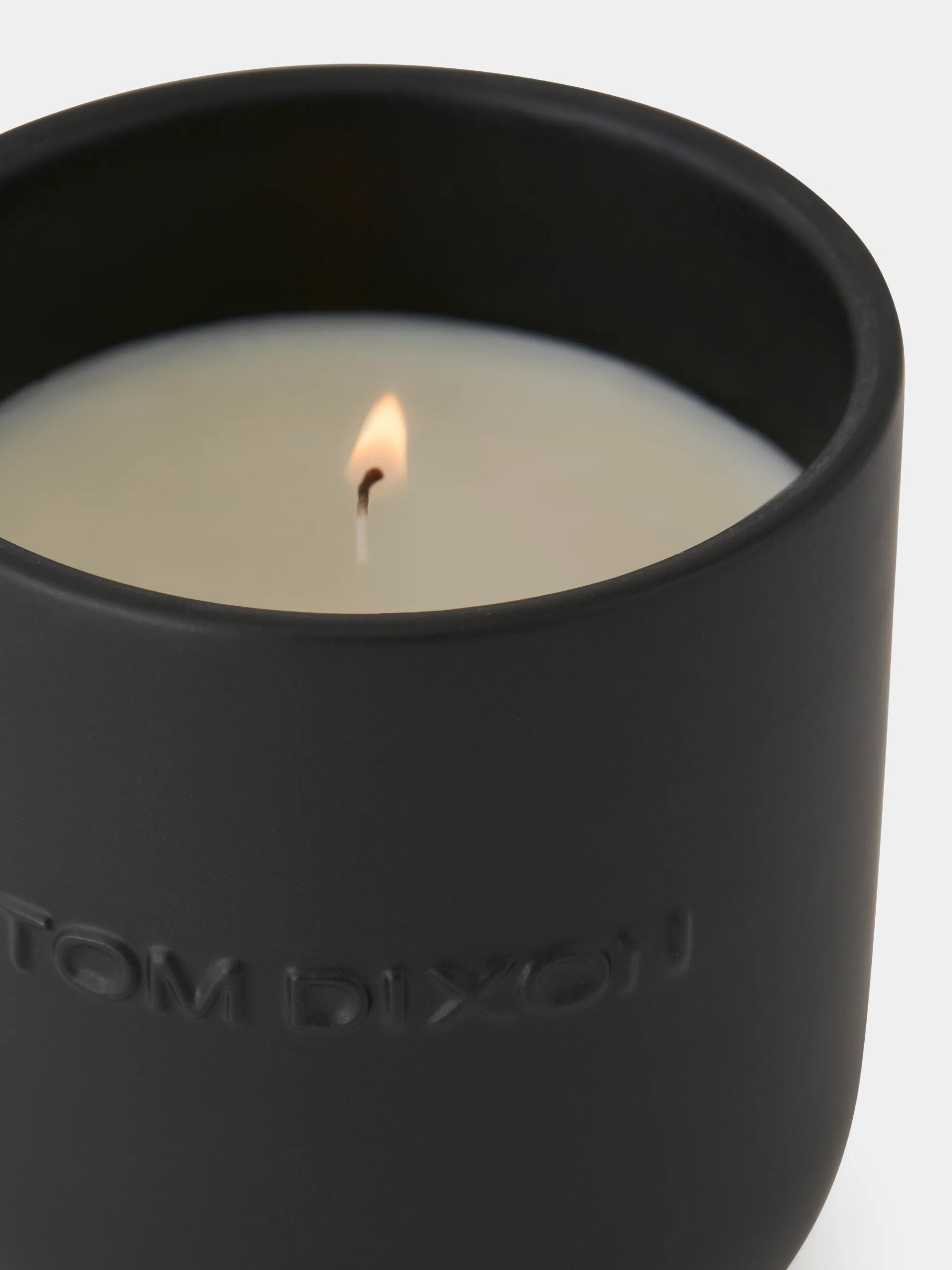London Medium Candle 250g